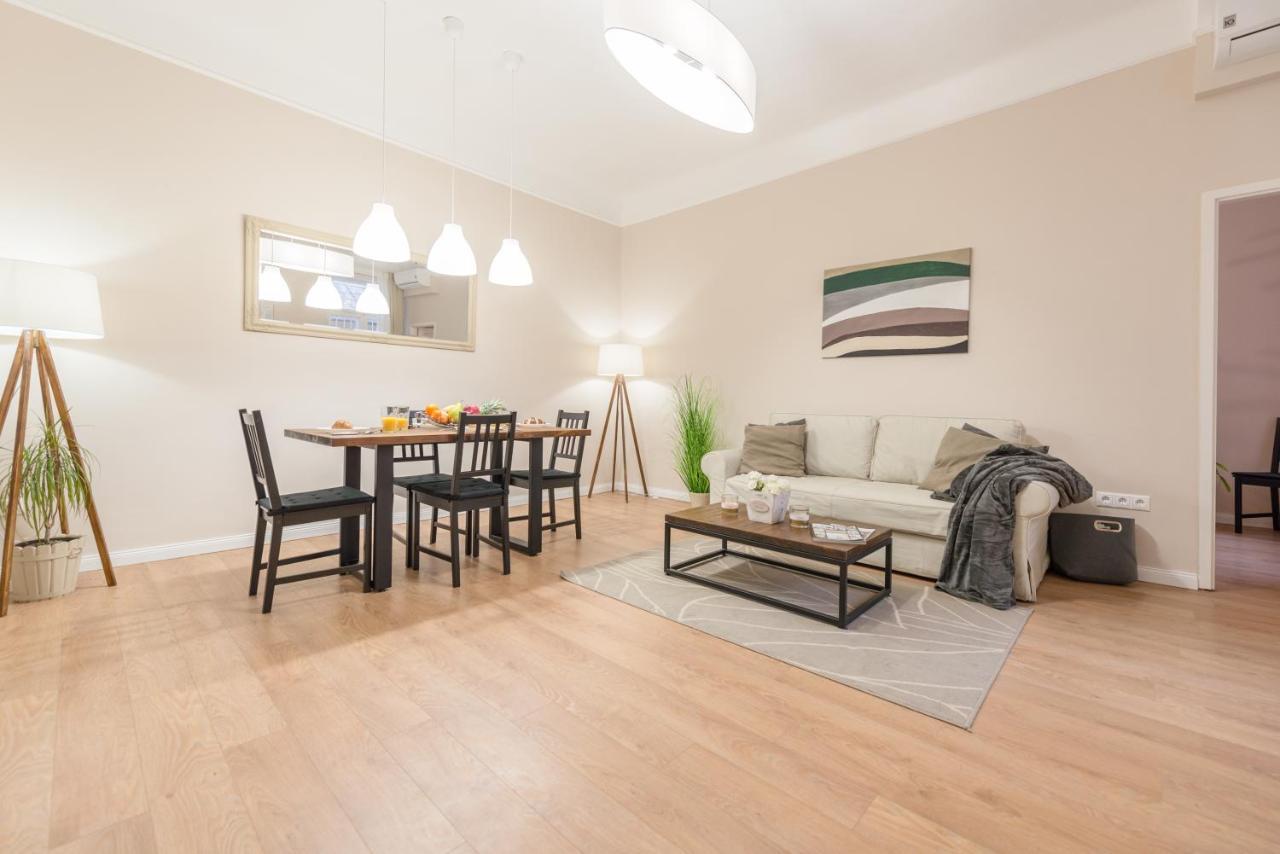 Downtown Heart 3 Bdr, 2 Bath, A/C Apartment Budapest Exterior photo